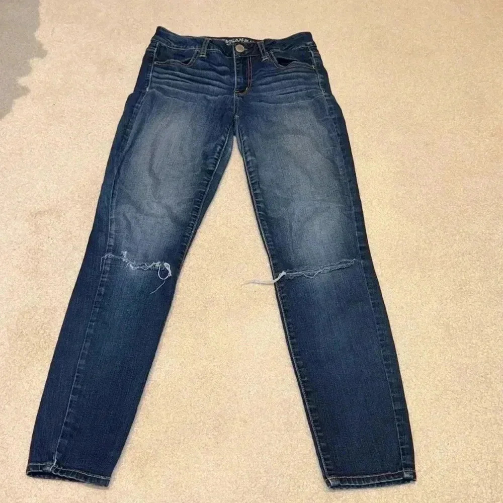 American Eagle High Rise begging size 4 dark denim